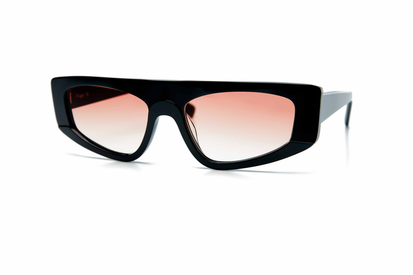 Hugo N - Red gradient